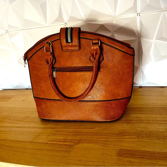 Large Perfection handbag - Picture 2 of 5